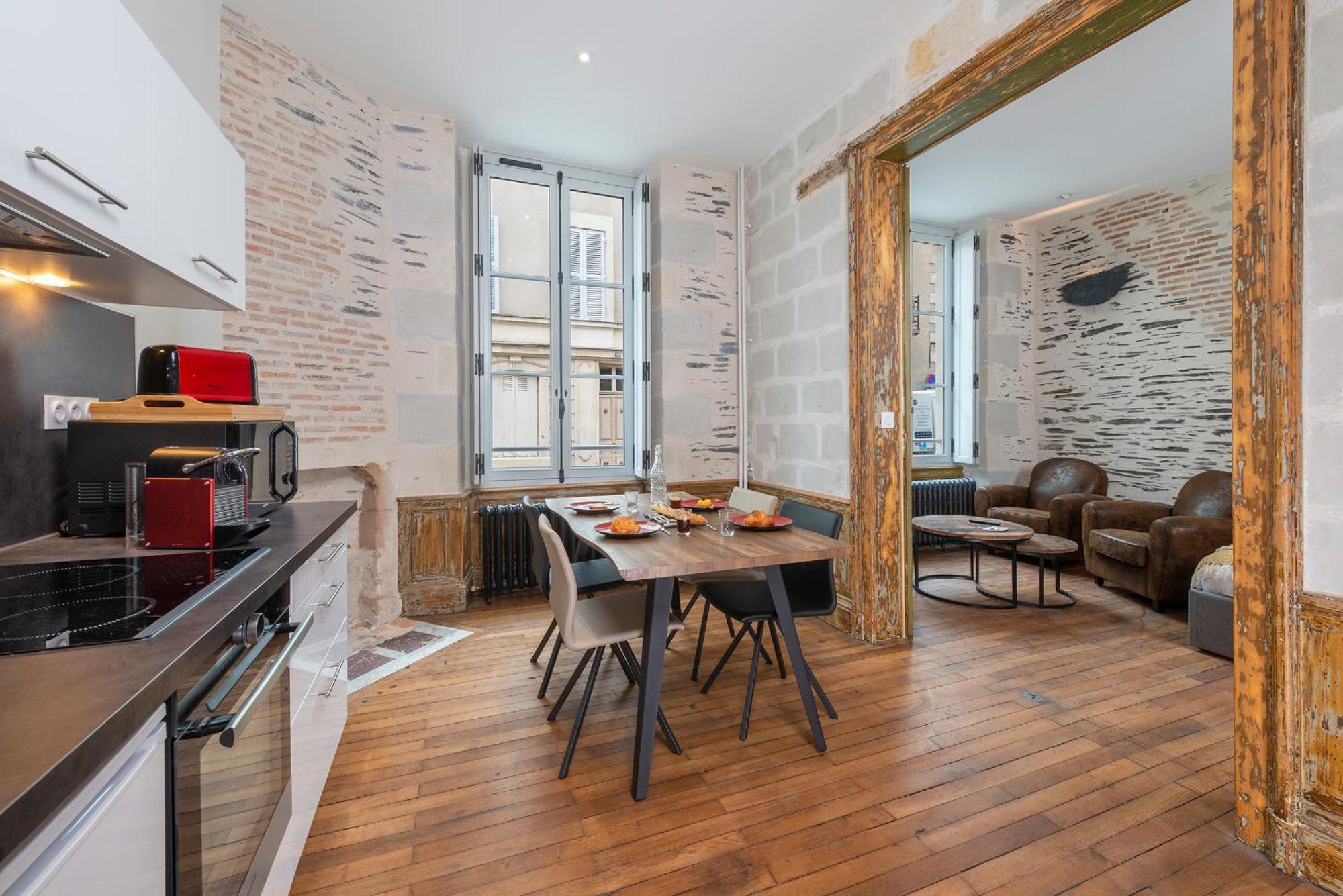Apartment Lumineux Et Charmants En Coeur De *